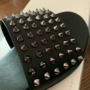 Steve Madden Farryn Black NWT